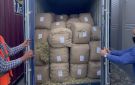 الحبس وغرامة 100 ألف جنيه .. عقوبة تهريب البضائع طبقا للقانون