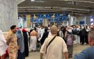 حجاج الجمعيات الأهلية يواصلون رمي الجمرات - eg