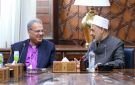 رئيس الطائفة الإنجيلية يهنئ الإمام الأكبر بقرب حلول عيد الأضحى المبارك صور - eg