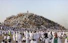 بث مباشر.. ضيوف الرحمن على جبل عرفات لأداء ركن الحج الأعظم