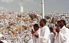 حجاج بيت الله الحرام ينفرون إلى المزدلفة بعد وقفة عرفات