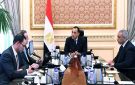 مدبولي: بناء جهاز إداري كفء يتطلب تطويرا مستمرا في آليات العمل والتقييم والتأهيل - eg