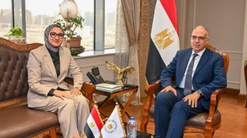 الدكتور هاني سويلم ومحافظ الوادي الجديد يتابعان موقف استخدام المياه الجوفية وجهود التنمية المستدامة بمحافظة الوادى الجديد الدكتور هاني سويلم ومحافظ الوادي الجديد يتابعان موقف استخدام المياه الجوفية وجهود التنمية المستدامة بمحافظة الوادى الجديد