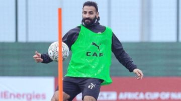 محمود صابر يقترب من تعويض مهند لاشين أمام أستراليا في المونديال
