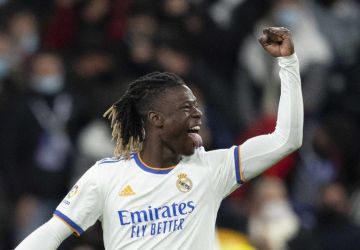 إدارة ريال مدريد توافق على رحيل كامافينجا إدارة ريال مدريد توافق على رحيل كامافينجا