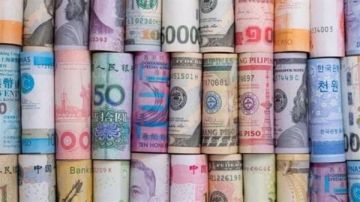 الدولار والريال السعودي.. أسعار العملات اليوم الخميس في البنوك الدولار والريال السعودي.. أسعار العملات اليوم الخميس في البنوك