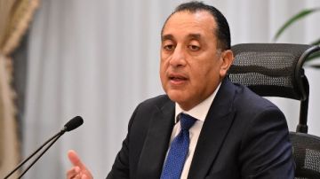 دون الاستغناء عن أي موظف.. مدبولي: هيكلة الجهاز الإداري لرفع الكفاءة وتقليل تداخل الاختصاصات