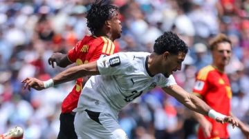 شرفتونا.. أيمن يونس يوجه رسالة إلى لاعبي منتخب مصر شرفتونا.. أيمن يونس يوجه رسالة إلى لاعبي منتخب مصر