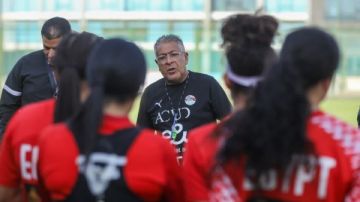 محمد كمال يشكر اتحاد الكرة على دعم منتخب السيدات