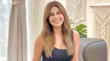 منة فضالي تثير الجدل بإطلالة برفقة كلبها منة فضالي تثير الجدل بإطلالة برفقة كلبها