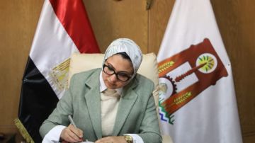 أخبار الوادي الجديد انطلاق امتحانات الشهادة الإعدادية.. والتوسع في المنافذ الثابتة والمتحركة بالمناطق النائية لتوفير السلع الأساسية أخبار الوادي الجديد انطلاق امتحانات الشهادة الإعدادية.. والتوسع في المنافذ الثابتة والمتحركة بالمناطق النائية لتوفير السلع الأساسية