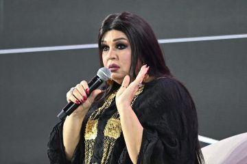 البيت عندي غرق .. فيفي عبده تتعرض لكسر في قدمها البيت عندي غرق .. فيفي عبده تتعرض لكسر في قدمها