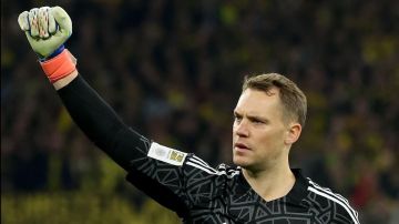 نوير ينفرد برقم تاريخي مع ألمانيا في كأس العالم نوير ينفرد برقم تاريخي مع ألمانيا في كأس العالم