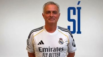 ساعات تفصل مورينيو عن العودة إلى ريال مدريد ساعات تفصل مورينيو عن العودة إلى ريال مدريد
