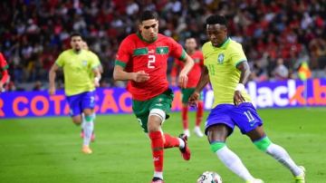 مدرب المغرب يتحدى البرازيل قبل المونديال: لن نغير هويتنا مدرب المغرب يتحدى البرازيل قبل المونديال: لن نغير هويتنا