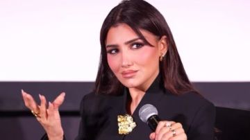 مي عمر تبهر متابعيها في أحدث ظهور.. شاهد مي عمر تبهر متابعيها في أحدث ظهور.. شاهد