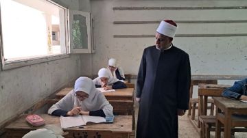 غرفة امتحانات الثانوية الأزهرية: أسئلة الكيمياء متوازنة وملائمة لقدرات الطلاب غرفة امتحانات الثانوية الأزهرية: أسئلة الكيمياء متوازنة وملائمة لقدرات الطلاب