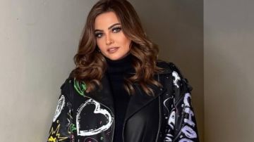 لوك جذاب.. بشرى تستعرض جمالها