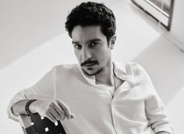 بالأبيض والأسود.. نور النبوي يتألق في أحدث ظهور له بالأبيض والأسود.. نور النبوي يتألق في أحدث ظهور له