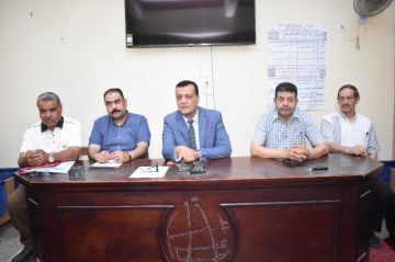 مدير تعليم سوهاج يترأس اجتماعا موسعا لمتابعة تنفيذ البرنامج العلاجي بالمرحلة الابتدائية صور مدير تعليم سوهاج يترأس اجتماعا موسعا لمتابعة تنفيذ البرنامج العلاجي بالمرحلة الابتدائية صور