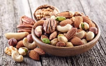 هل تناول المكسرات بانتظام فكرة جيدة أم لا؟
