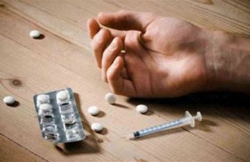 جرعة مخدرات زائدة .. وفاة شاب أثناء قيادته سيارة بالهرم جرعة مخدرات زائدة .. وفاة شاب أثناء قيادته سيارة بالهرم