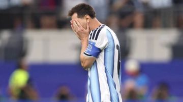 ليونيل ميسي يصبح الهداف التاريخي لكأس العالم ليونيل ميسي يصبح الهداف التاريخي لكأس العالم
