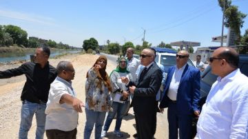 محافظ الأقصر يتفقد عددا من المواقع بمدينة البياضية محافظ الأقصر يتفقد عددا من المواقع بمدينة البياضية