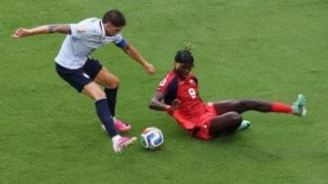 أوروجواي تتقدم على الرأس الأخضر في شوط أول مثير بكأس العالم 2026