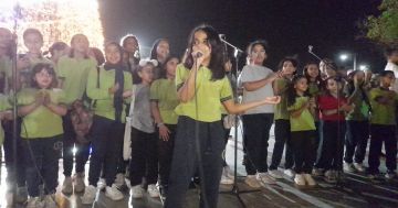 عروض غنائية واكتشاف مواهب.. ميدان المحطة بأسوان يتوهج مع فعاليات شارع الفن عروض غنائية واكتشاف مواهب.. ميدان المحطة بأسوان يتوهج مع فعاليات شارع الفن