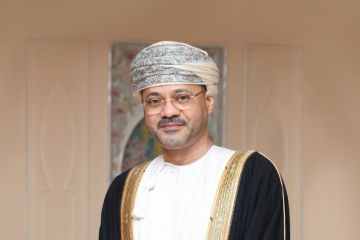 وزير الخارجية العماني: نؤكد التزامنا بالقانون الدولي وضمان مرور آمن بلا رسوم في مضيق هرمز وزير الخارجية العماني: نؤكد التزامنا بالقانون الدولي وضمان مرور آمن بلا رسوم في مضيق هرمز