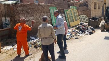 قنا.. رفع 97 طن مخلفات بناء في حملة بقوص قنا.. رفع 97 طن مخلفات بناء في حملة بقوص