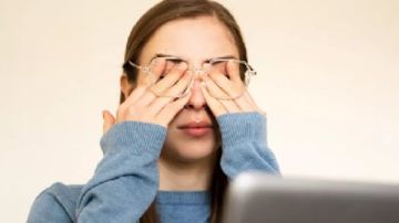 لا تتجاهل تشوش الرؤية.. علامة مبكرة لهذا المرض المزمن لا تتجاهل تشوش الرؤية.. علامة مبكرة لهذا المرض المزمن