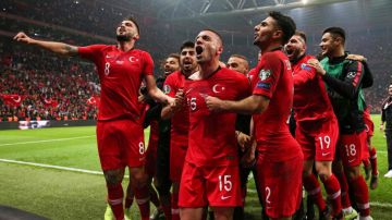 هجوم حاد على لاعب تركيا لسبب غريب.. تفاصيل هجوم حاد على لاعب تركيا لسبب غريب.. تفاصيل