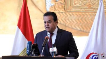 وزير الصحة يتفقد مدينة اللقاحات والبيوتكنولوجيا لتعزيز الاكتفاء الذاتي وزير الصحة يتفقد مدينة اللقاحات والبيوتكنولوجيا لتعزيز الاكتفاء الذاتي
