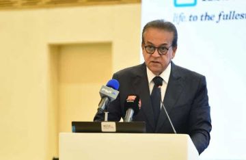 خالد عبدالغفار ينعي عمرو حلمي وزير الصحة الأسبق