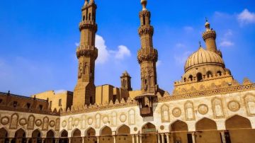 أبو الجلاجل قارئا.. نقل شعائر صلاة الجمعة من الجامع الأزهر أبو الجلاجل قارئا.. نقل شعائر صلاة الجمعة من الجامع الأزهر