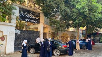 وجوه متفائلة وأخرى متوترة.. لحظة دخول طالبات الثانوية الأزهرية لأداء امتحان مادة الأحياء وجوه متفائلة وأخرى متوترة.. لحظة دخول طالبات الثانوية الأزهرية لأداء امتحان مادة الأحياء