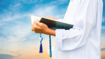 هل الجهر بذكر الله عز وجل بدعة؟.. علي جمعة يجيب هل الجهر بذكر الله عز وجل بدعة؟.. علي جمعة يجيب