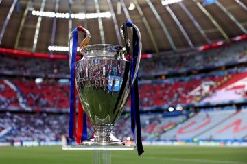 إجراء قرعة الدور التمهيدي الأول لدوري أبطال أوروبا للموسم المقبل إجراء قرعة الدور التمهيدي الأول لدوري أبطال أوروبا للموسم المقبل