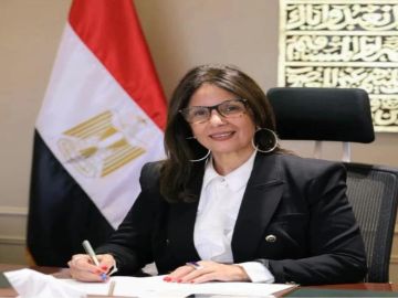 وزيرة الثقافة تعتمد القوائم القصيرة لجوائز الدولة 2026.. هؤلاء المرشحون وزيرة الثقافة تعتمد القوائم القصيرة لجوائز الدولة 2026.. هؤلاء المرشحون
