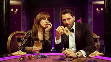 مونيكا بيلوتشي تحتفل بنجاح 7 Dogs وتشيد بأصداء الفيلم العالمية مونيكا بيلوتشي تحتفل بنجاح 7 Dogs وتشيد بأصداء الفيلم العالمية