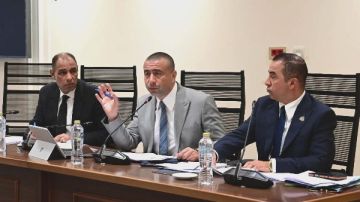 جدل بصناعة النواب بعد طلب تأجيل مناقشة موازنة هيئة التنمية الصناعية جدل بصناعة النواب بعد طلب تأجيل مناقشة موازنة هيئة التنمية الصناعية