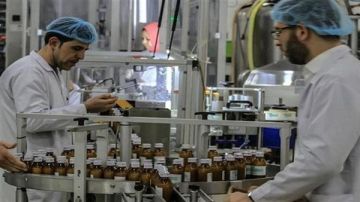 صناعة الدواء في مصر.. بين الأمن القومي والاستقرار الدوائي صناعة الدواء في مصر.. بين الأمن القومي والاستقرار الدوائي