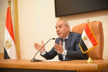 من أرض الفيروز.. الاستعلامات تبدأ أولى احتفالاتها بذكرى ثورة 30 يونيو من أرض الفيروز.. الاستعلامات تبدأ أولى احتفالاتها بذكرى ثورة 30 يونيو