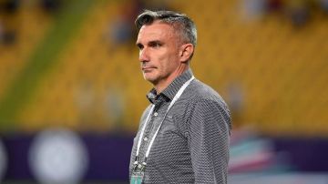 كارتيرون يحسم الجدل حول العودة للزمالك كارتيرون يحسم الجدل حول العودة للزمالك
