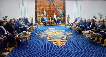 بدء جلسة المباحثات بين الرئيس السيسي ونظيره الكونغولي بدء جلسة المباحثات بين الرئيس السيسي ونظيره الكونغولي