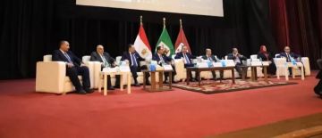 وزير التعليم العالي ورئيس جامعة القاهرة يشهدان الإعلان عن نتائج النسخة الثانية من مبادرة قصري وزير التعليم العالي ورئيس جامعة القاهرة يشهدان الإعلان عن نتائج النسخة الثانية من مبادرة قصري