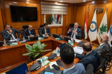 وزير البترول يتابع خطط التوسع في طرح الفرص التعدينية بنظام القطاعات المفتوحة وزير البترول يتابع خطط التوسع في طرح الفرص التعدينية بنظام القطاعات المفتوحة