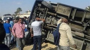التفاصيل الكاملة وأسماء مصابي انقلاب ميكروباص بطريق أسوان الصحراوي التفاصيل الكاملة وأسماء مصابي انقلاب ميكروباص بطريق أسوان الصحراوي